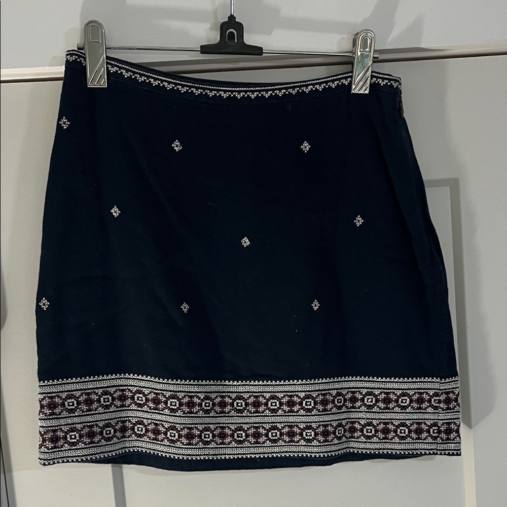 Madewell Black and White Embroidered Pencil Skirt